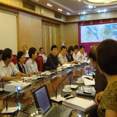 Bộ trưởng Trịnh Đình Dũng làm việc với lãnh đạo Tỉnh ủy và UBND tỉnh Thừa Thiên - Huế