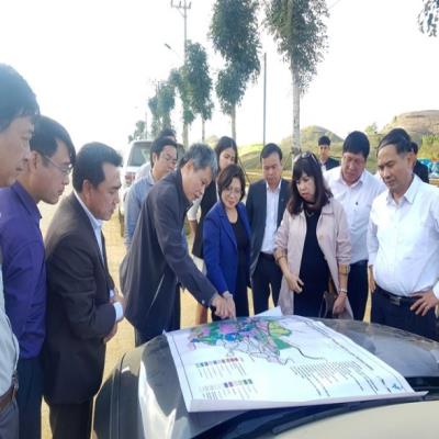 Thứ trưởng Phan Thị Mỹ Linh khảo sát thực địa quy hoạch chung xây dựng Khu du lịch quốc gia Mộc Châu, Sơn La