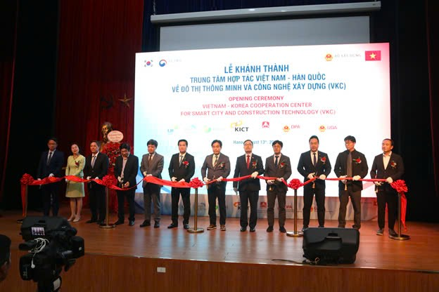 Khánh thành Trung tâm hợp tác Việt Nam-Hàn Quốc về đô thị thông minh và công nghệ xây dựng   