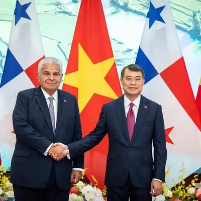 Thủ tướng Lê Minh Hưng hội kiến Tổng thống Cộng hòa Panama