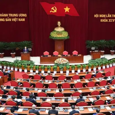 Ngày làm việc thứ tư và bế mạc Hội nghị lần thứ tư Ban Chấp hành Trung ương Đảng khóa XIV
